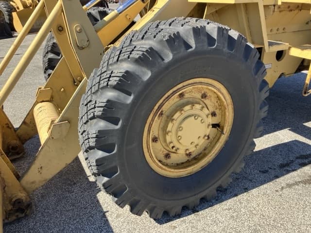 WHEEL LOADER — Auction (lot 8462-75)