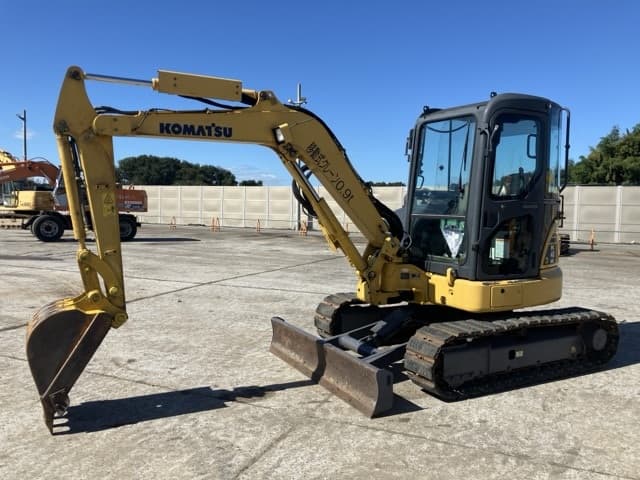 MINI EXCAVATOR — Auction (lot 8462-79)