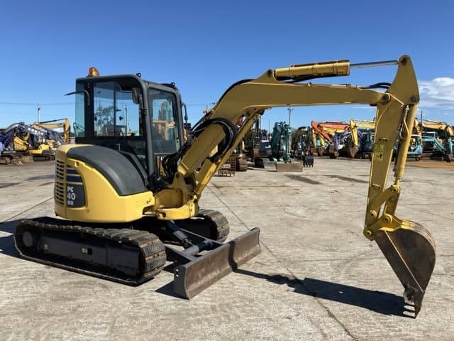 MINI EXCAVATOR — Auction (lot 8462-79)