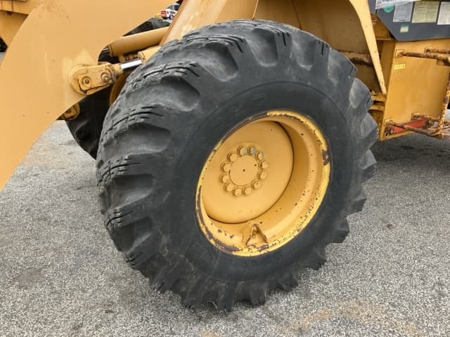 WHEEL LOADER — Auction (lot 8462-83)