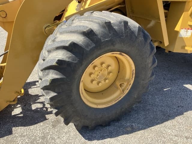 WHEEL LOADER — Auction (lot 8462-84)