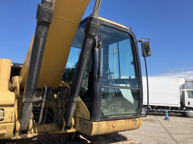 EXCAVATOR — Auction (lot 8462-90)
