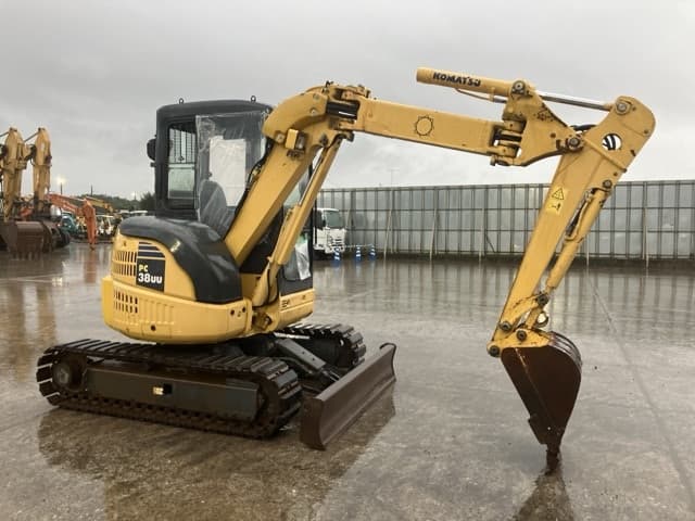 MINI EXCAVATOR — Auction (lot 8462-91)