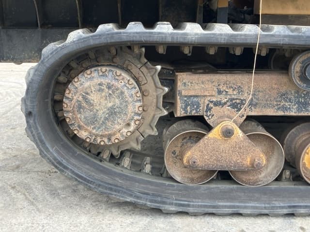CRAWLER DUMP — Auction (lot 8462-92)