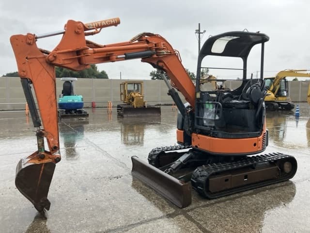 MINI EXCAVATOR — Auction (lot 8462-94)
