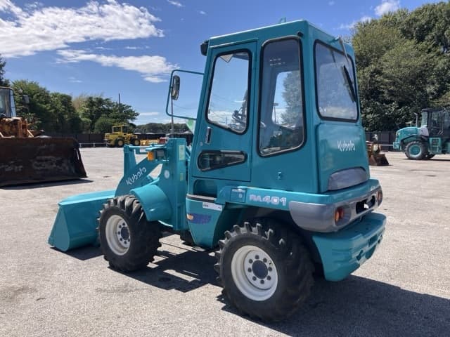 MINI WHEEL LOADER — Auction (lot 8462-98)