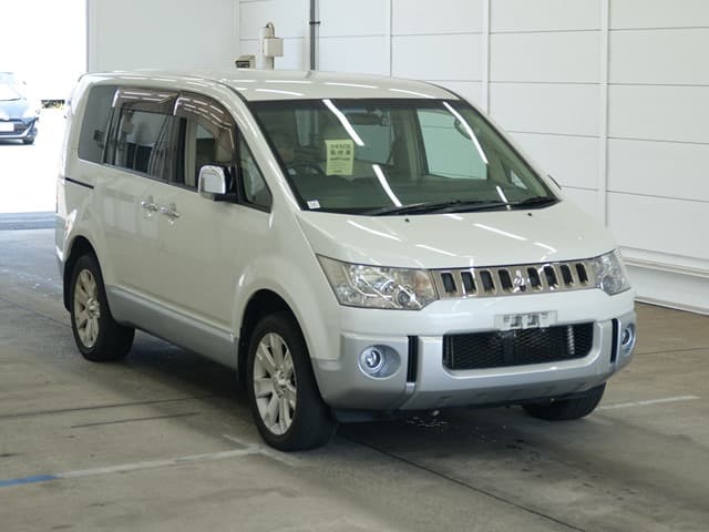 DELICA D:5 — Auction (lot vt-2-1802-2117)