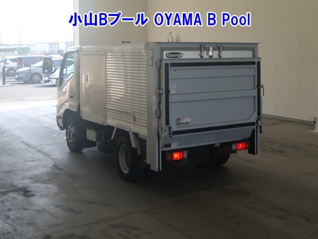 DUTRO — Auction (lot vt-8-6564-10005)