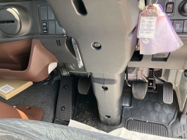 GIGA — Auction (lot vt-8-6564-17010)