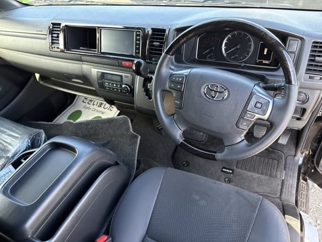 HIACE — Auction (lot vt-8-6564-20098)