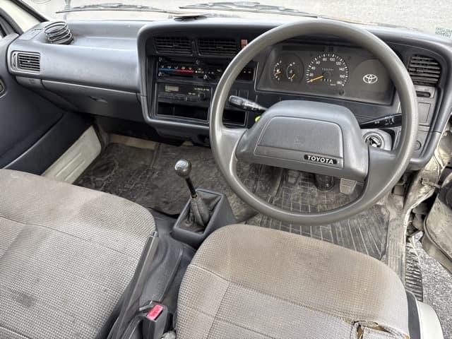 HIACE — Auction (lot vt-8-6564-20145)