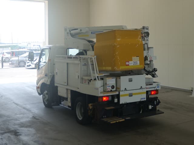 DUTRO — Auction (lot vt-8-6565-10018)