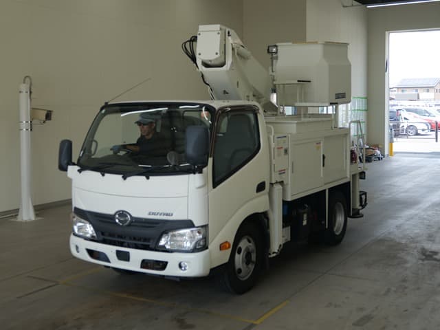 DUTRO — Auction (lot vt-8-6565-10046)