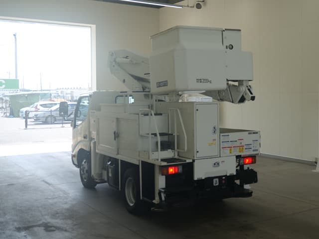 DUTRO — Auction (lot vt-8-6565-10046)