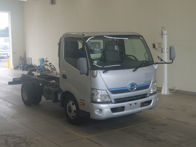 DUTRO — Auction (lot vt-8-6565-1211)