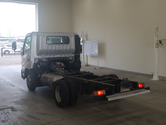 DUTRO — Auction (lot vt-8-6565-1211)