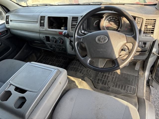 HIACE — Auction (lot vt-8-6565-20092)