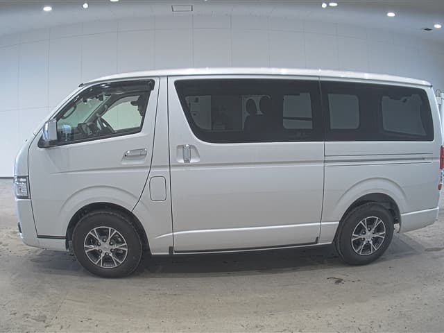HIACE — Auction (lot vt-8-6565-20409)