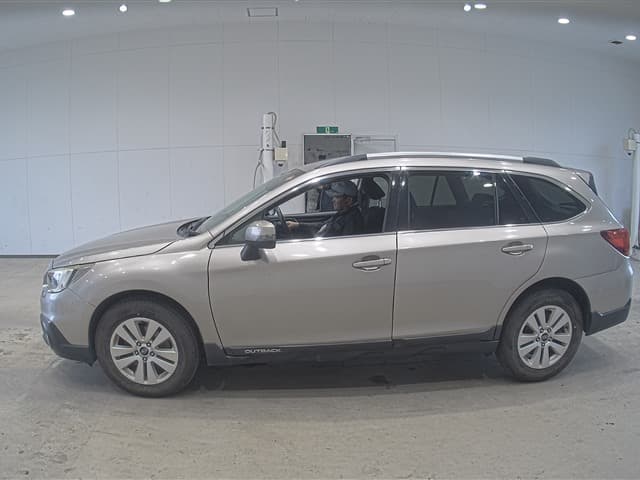 LEGACY OUTBACK — Auction (lot vt-8-6565-20503)