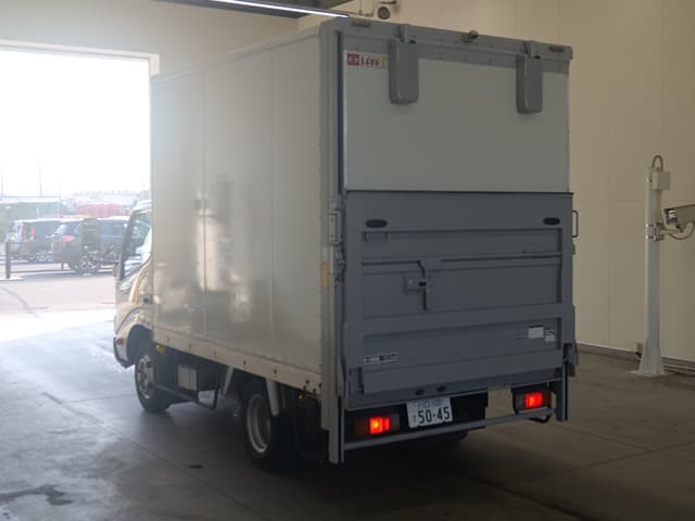 DUTRO — Auction (lot vt-8-6565-2144)