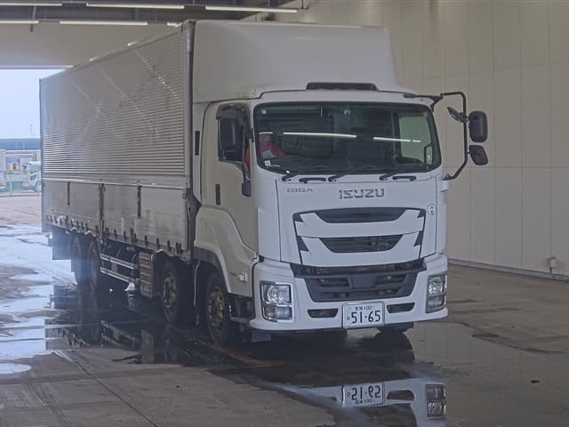 GIGA — Auction (lot vt-8-6565-4124)