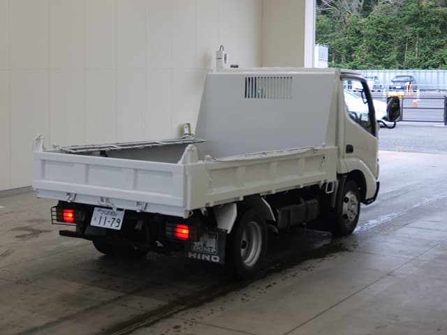 DUTRO — Auction (lot vt-8-6569-1081)