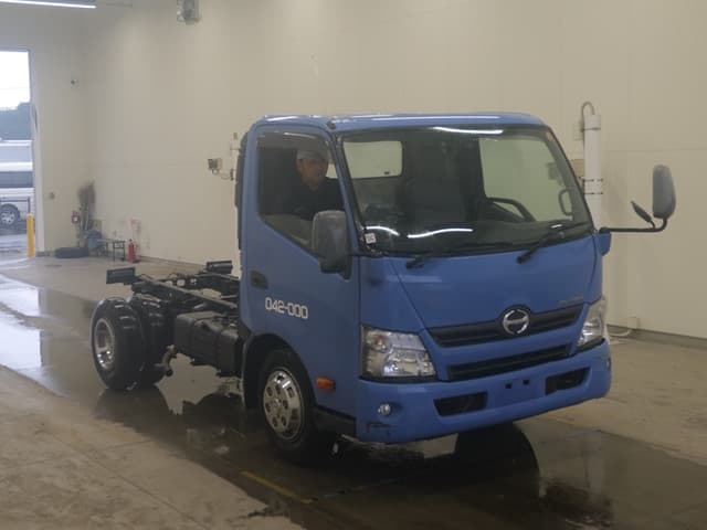 DUTRO — Auction (lot vt-8-6569-1536)