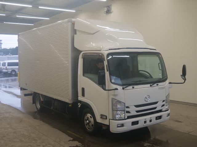 TITAN — Auction (lot vt-8-6569-1549)