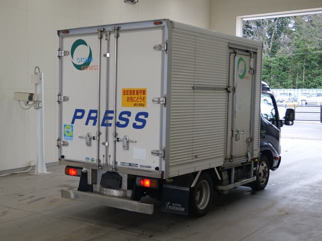 DUTRO — Auction (lot vt-8-6569-2006)