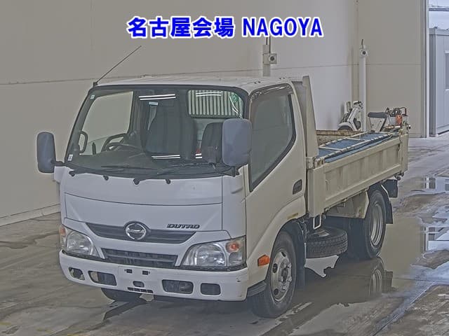 DUTRO — Auction (lot vt-8-6569-71006)