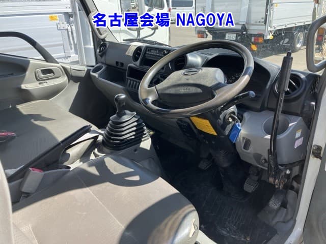 DUTRO — Auction (lot vt-8-6569-71006)