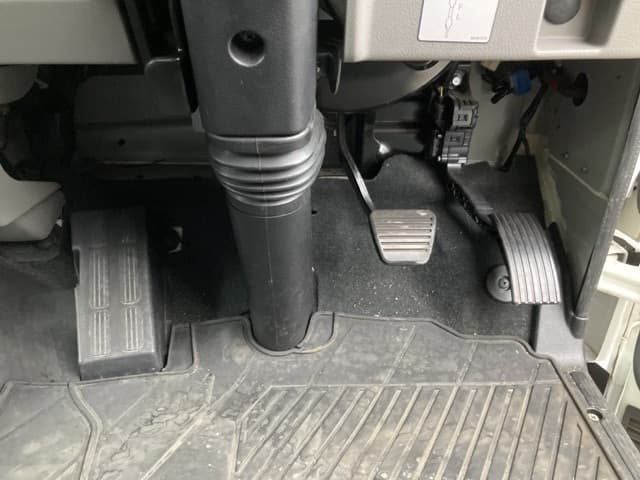 NISSAN (lot vt-8-6558-10070)