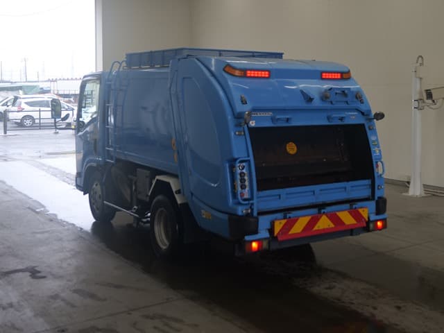 ISUZU (lot vt-8-6558-1692)