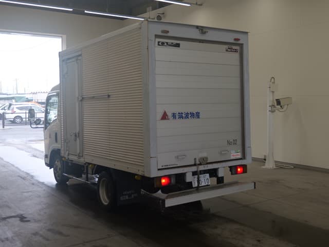ISUZU (lot vt-8-6558-1697)