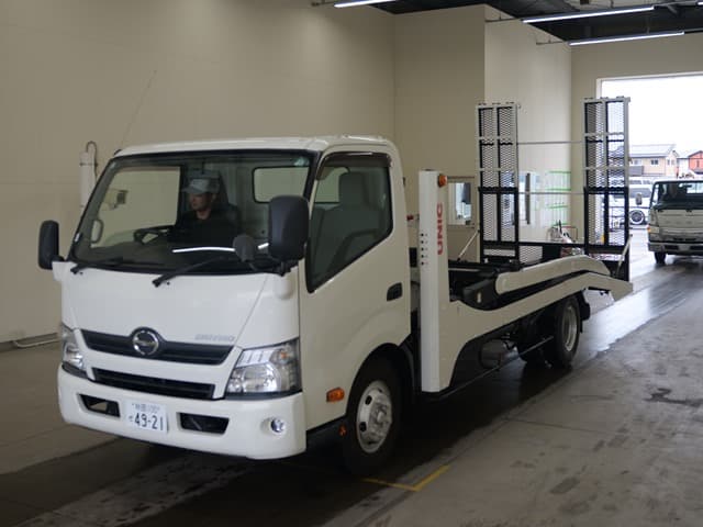 HINO (lot vt-8-6558-1751)