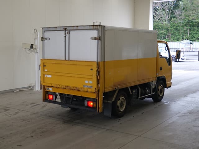 ISUZU (lot vt-8-6558-1791)