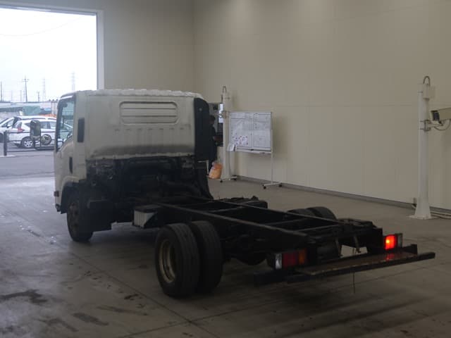 ISUZU (lot vt-8-6558-1883)