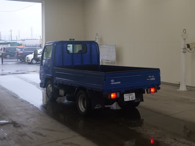ISUZU (lot vt-8-6558-2016)