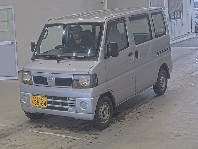 NISSAN (lot vt-8-6558-20245)