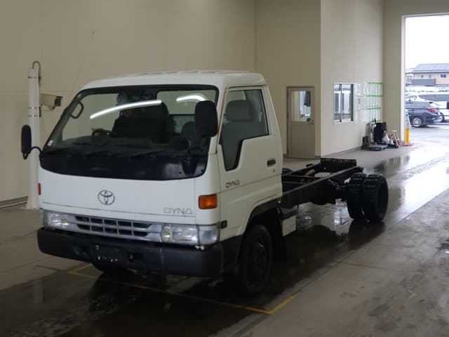 TOYOTA (lot vt-8-6558-2038)