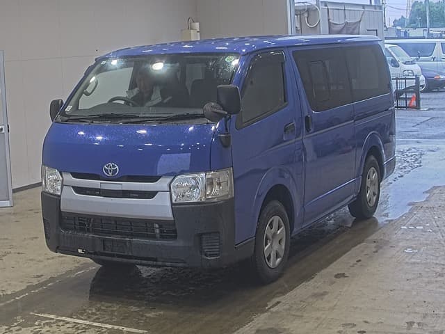 TOYOTA (lot vt-8-6558-20389)