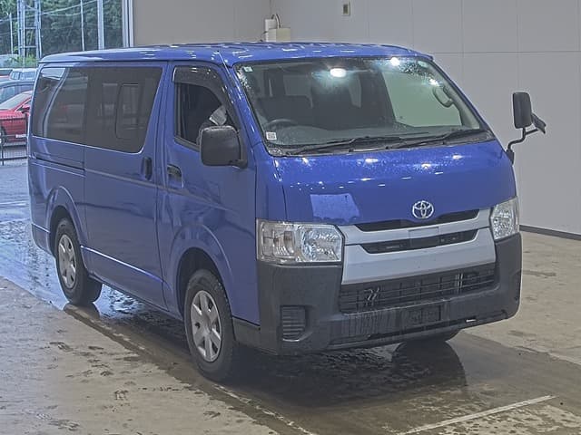 TOYOTA (lot vt-8-6558-20389)