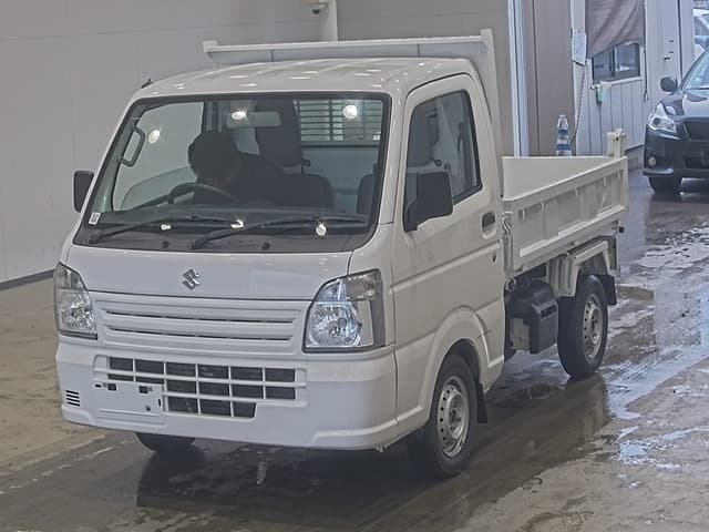 SUZUKI (lot vt-8-6558-20413)