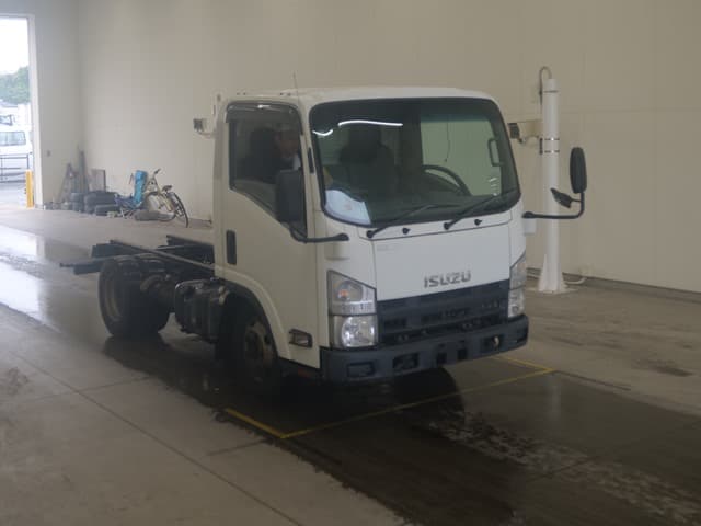 ISUZU (lot vt-8-6558-2070)