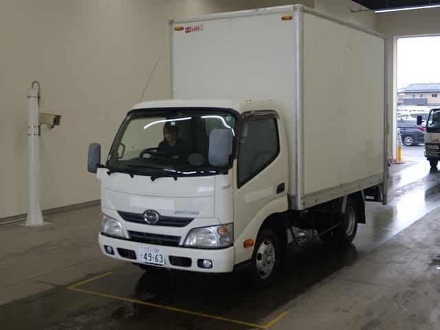 HINO (lot vt-8-6558-2077)