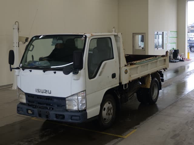 ISUZU (lot vt-8-6558-2085)