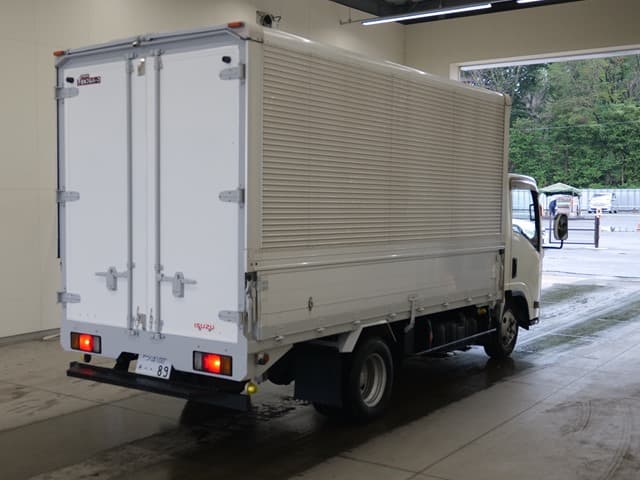 ISUZU (lot vt-8-6558-2097)