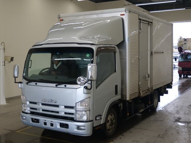 ISUZU (lot vt-8-6558-2164)