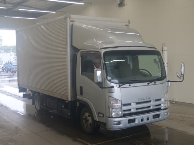 ISUZU (lot vt-8-6558-2164)