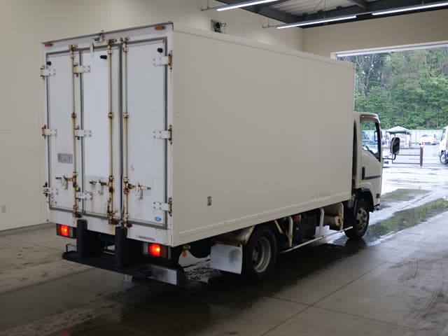 ISUZU (lot vt-8-6558-2170)